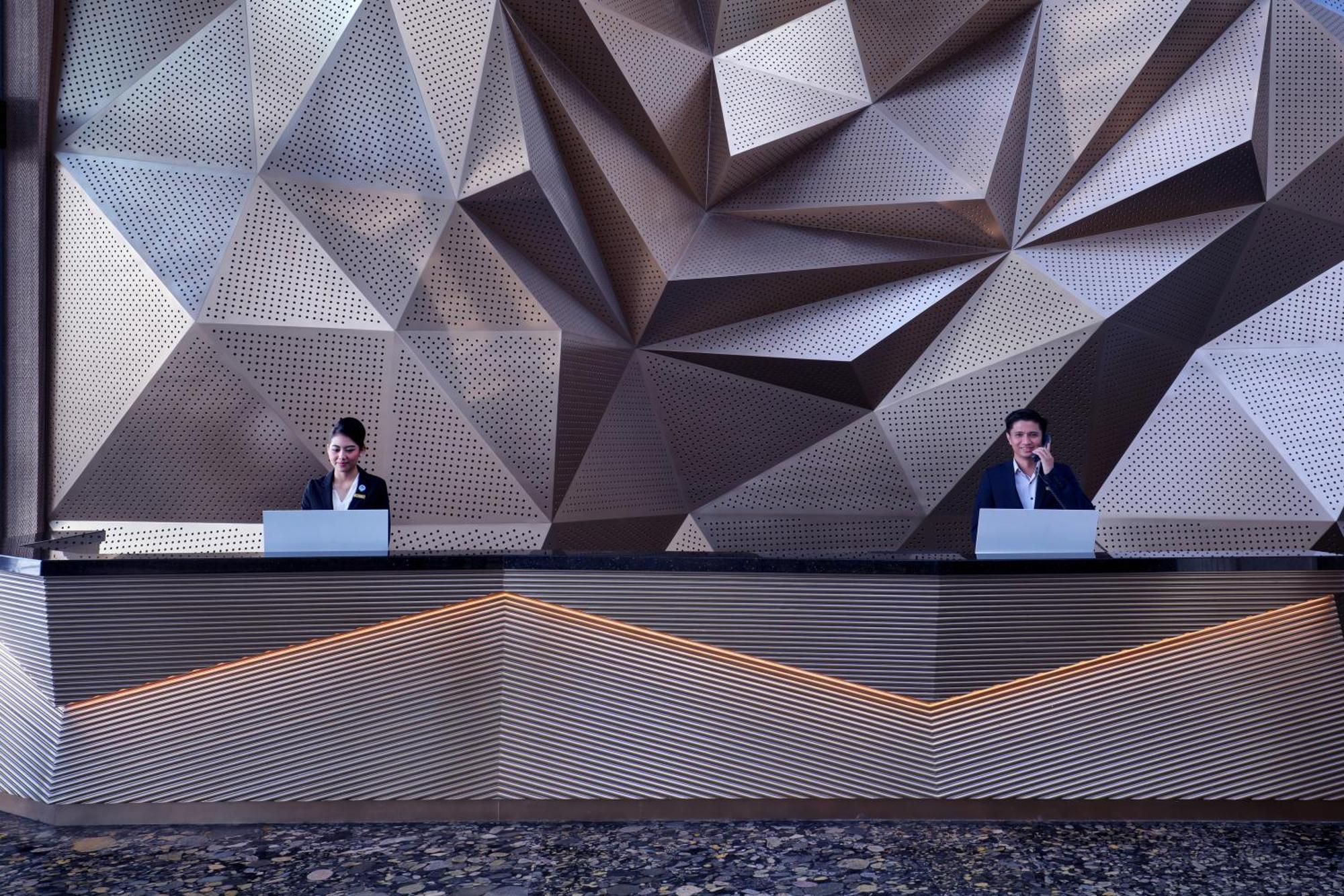 Grand Mercure Malang Exterior photo